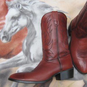 Western boots size 6 womens